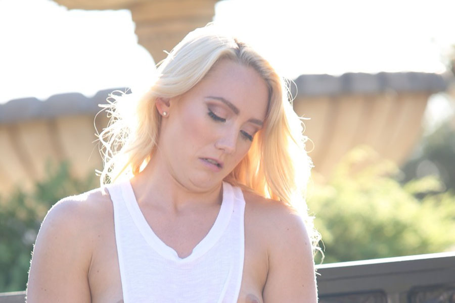 Model Blonde American babe in Rosario