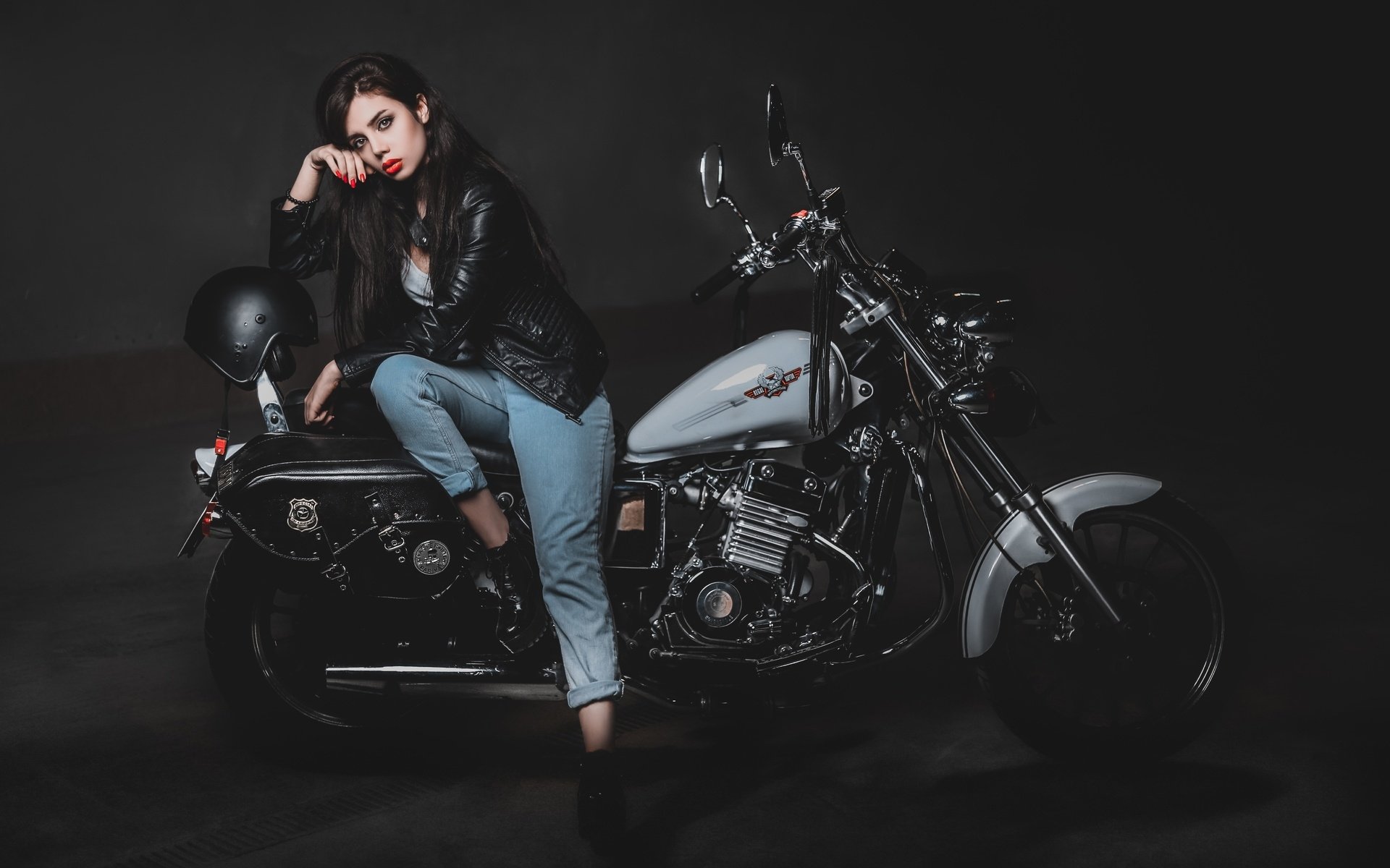 Biker girls: style and drive in Rosario