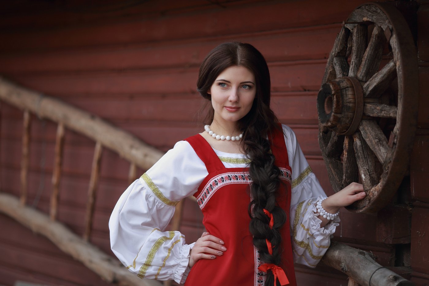 Girls in Slavic costumes in Rosario