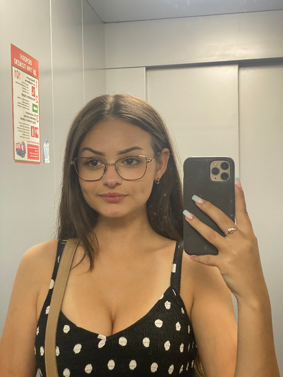 Sexy model Stacy in Rosario