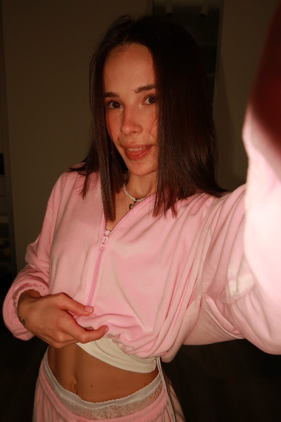 Tina brings the glow — live moments in Rosario