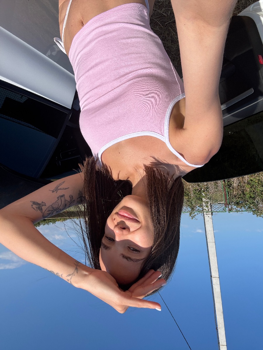 Sexy model Tina in Rosario